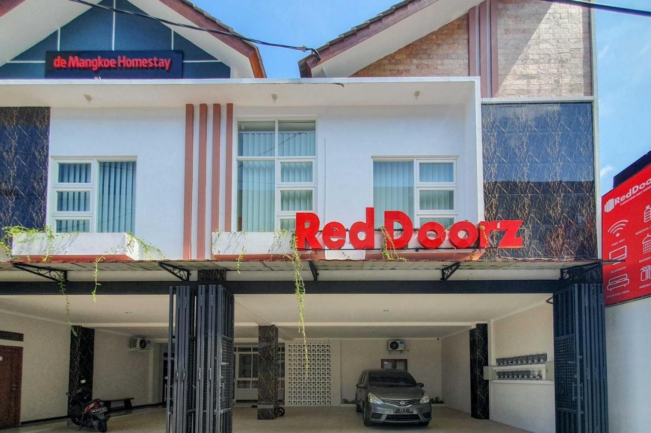 Reddoorz Syariah Near Solo Paragon Mall 2 Bonorejo Екстер'єр фото